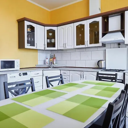 Просторная Квартира В Центре. Appartamento Minsk
