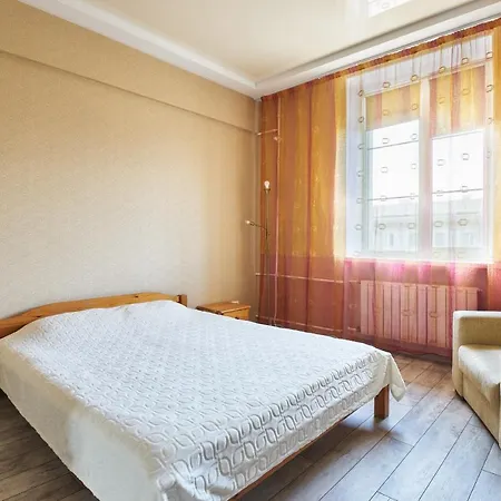 Просторная Квартира В Центре. Apartament Mińsk